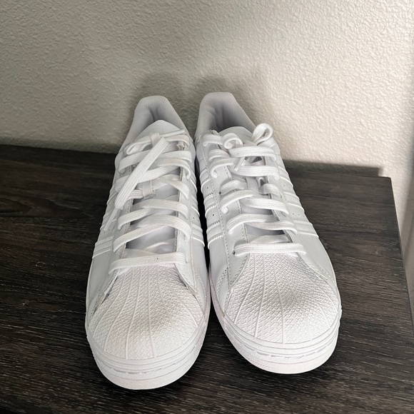 Adidas Superstar Shoes - Picture 3 of 5